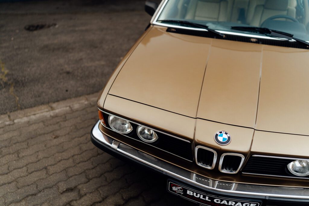 Egy BMW E23 megújulásának kalandja!