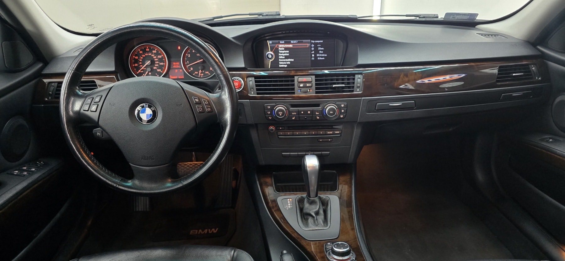 BMW 335i xDrive (Automata) Nagyon ritka állapotban - Image 15