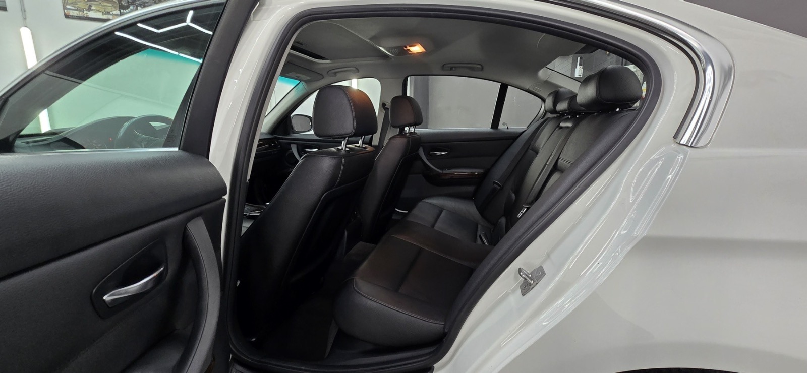 BMW 335i xDrive (Automata) Nagyon ritka állapotban - Image 19