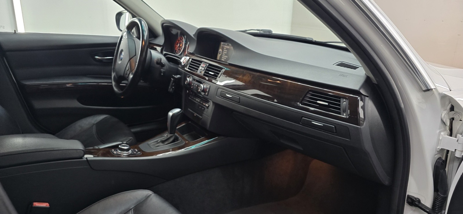 BMW 335i xDrive (Automata) Nagyon ritka állapotban - Image 17