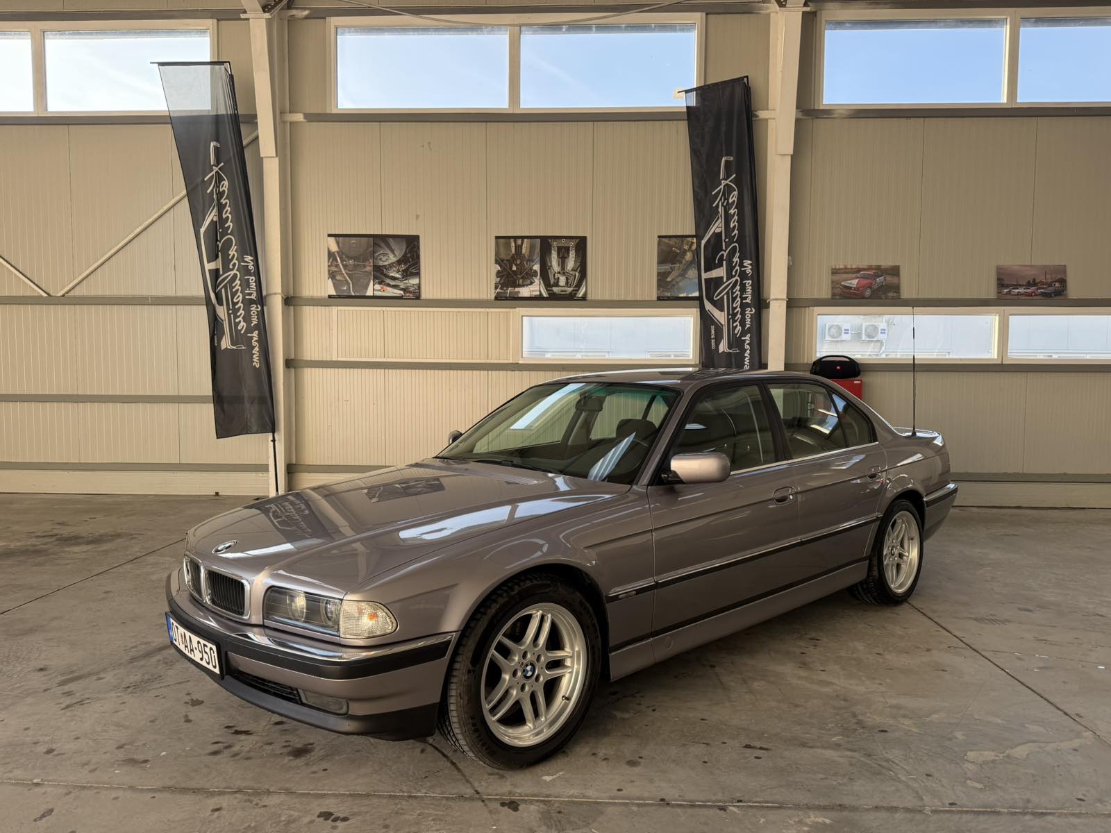 BMW E38 730i (Automata)- SOLD! - Image 2