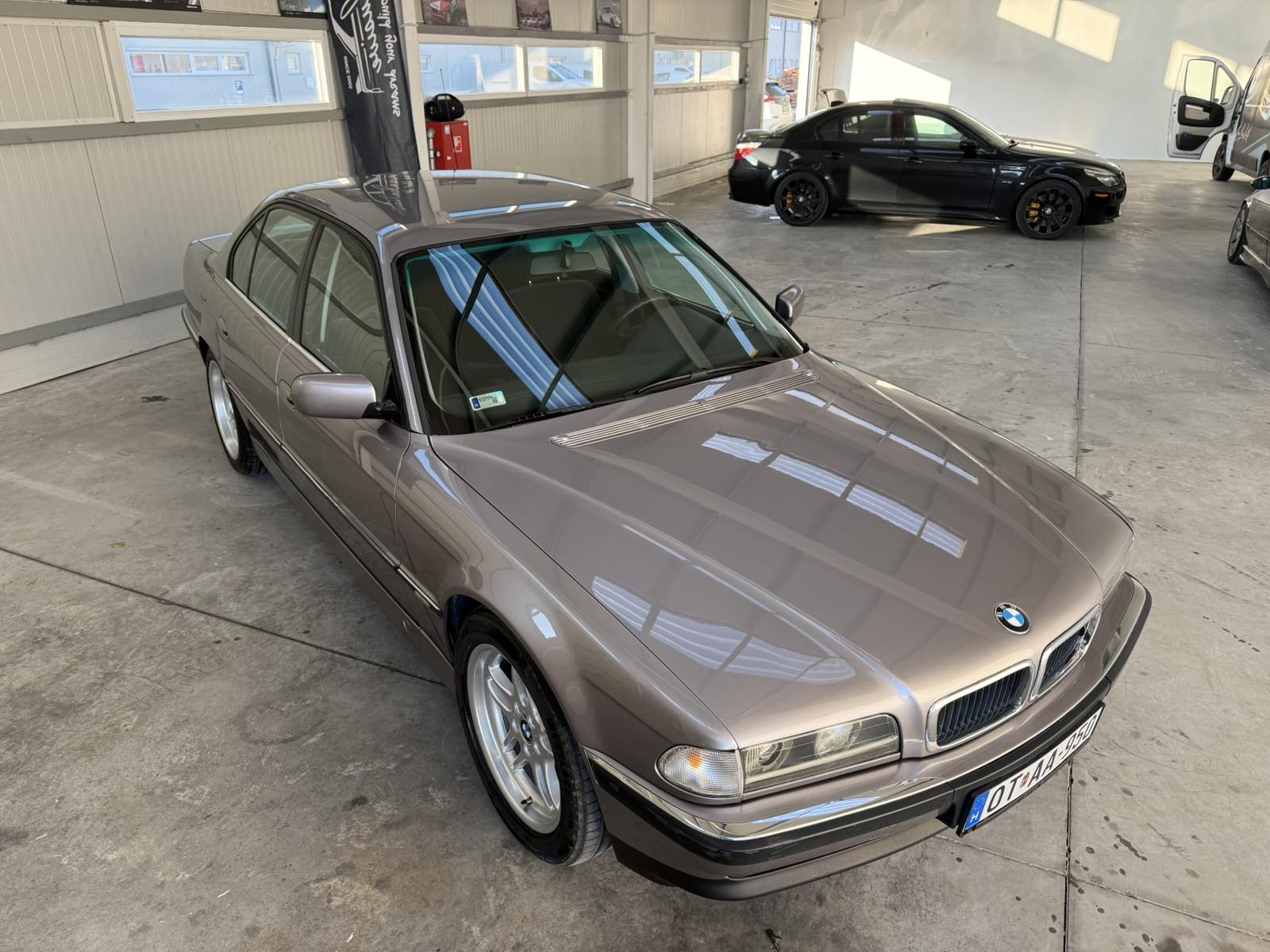 BMW E38 730i (Automata)- SOLD! - Image 4